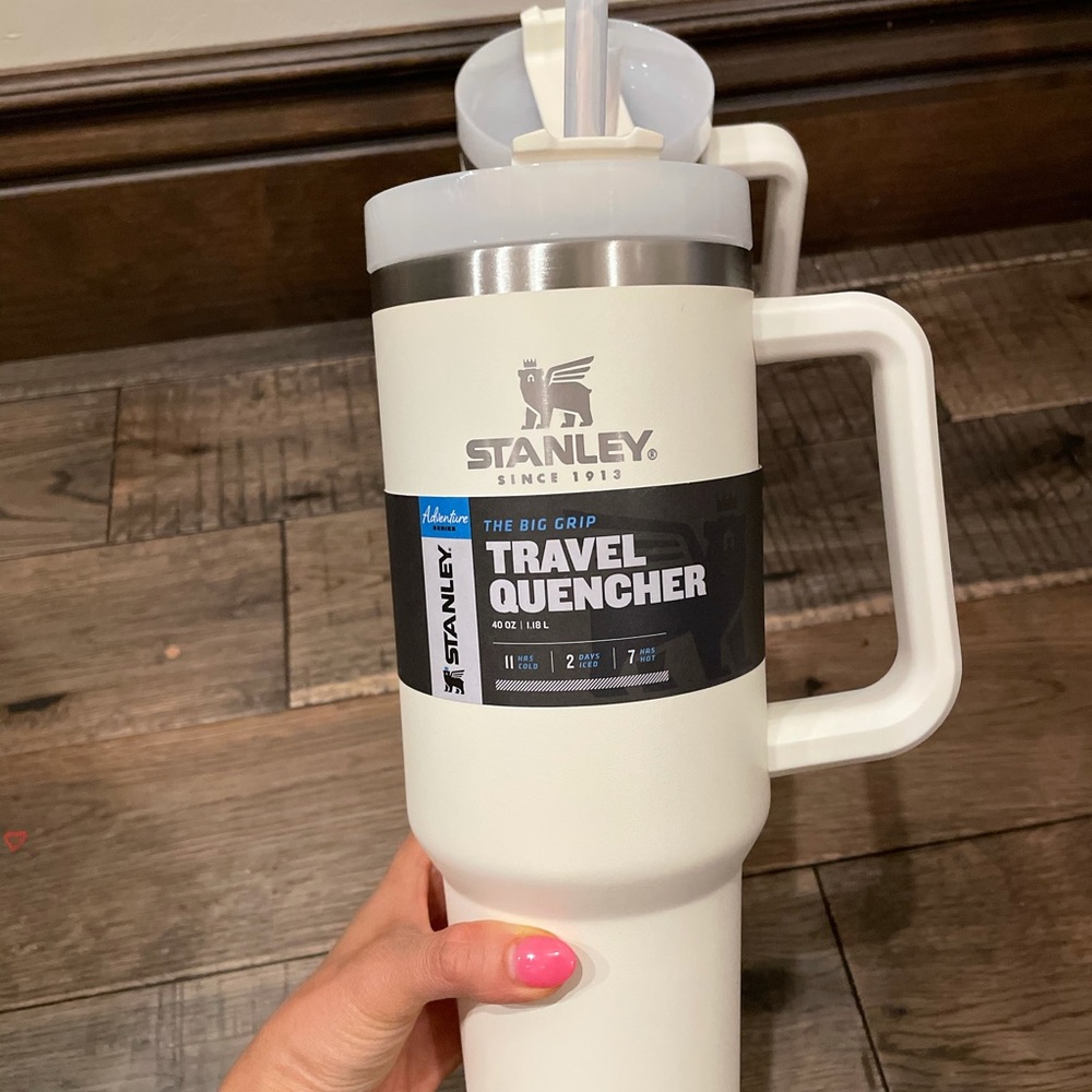 Stanley Adventure quencher 40oz. Tumbler in Cream